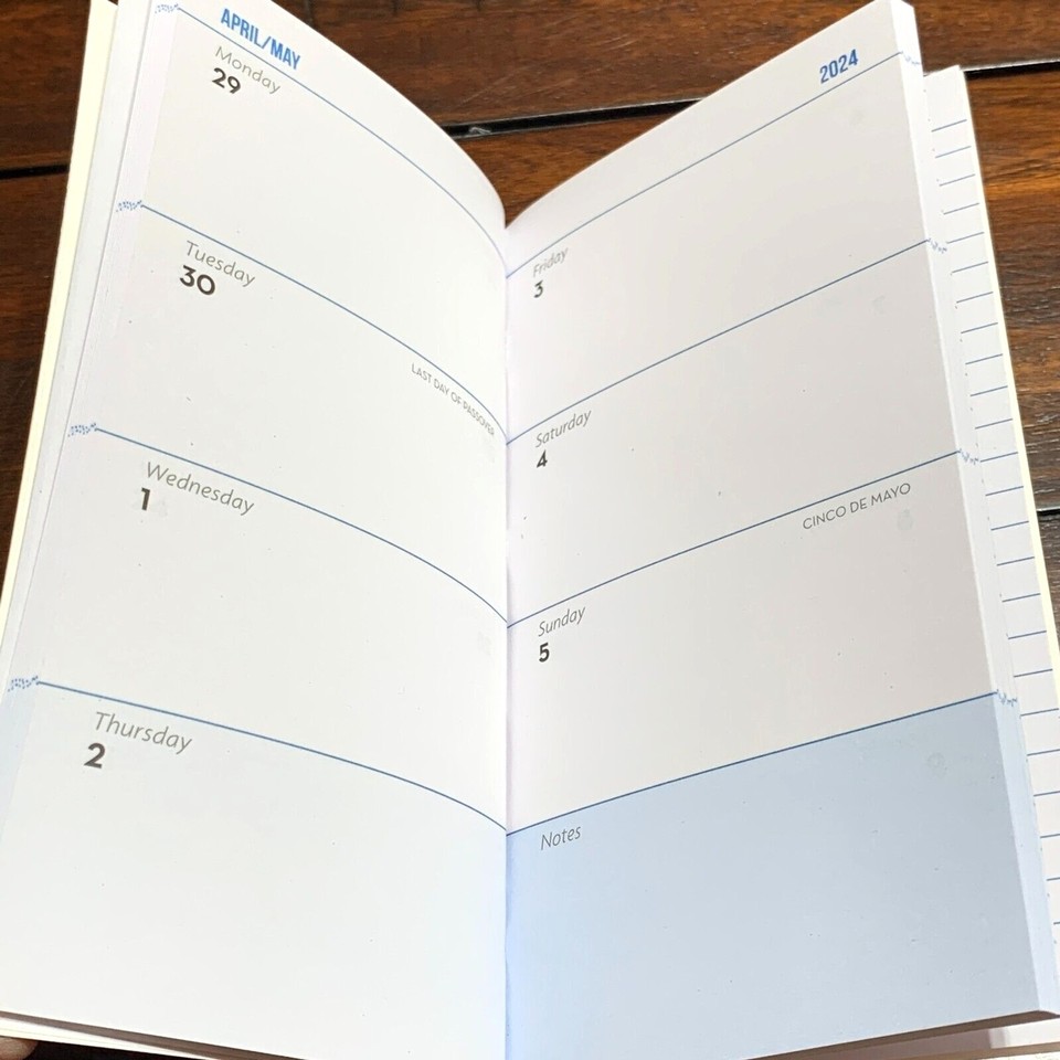 2024 Weekly Planner Pocket Size 3.5x6.5 Year at a Glance, Contacts