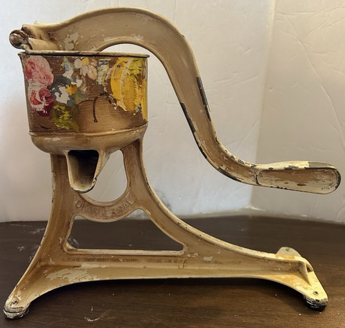 Vintage LF&C Universal Cast Aluminum Hand Press Juicer Commercial - Picture 2 of 8