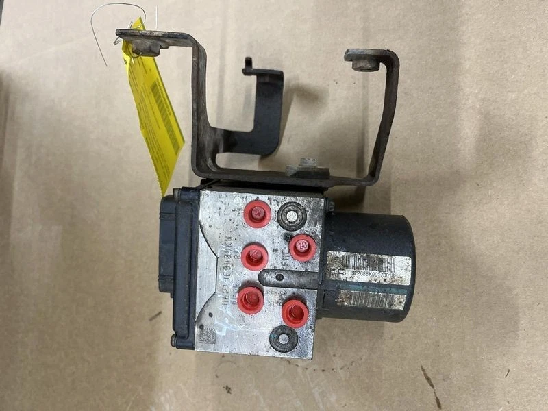 GMC Sierra Chevrolet Silverado 2500 2007-2010 módulo de bomba de freno antibloqueo OEM Foto 2 de 4