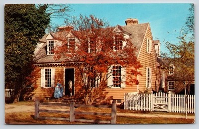 Postcard, Brush Everard House, Williamsburg Virginia, Unposted