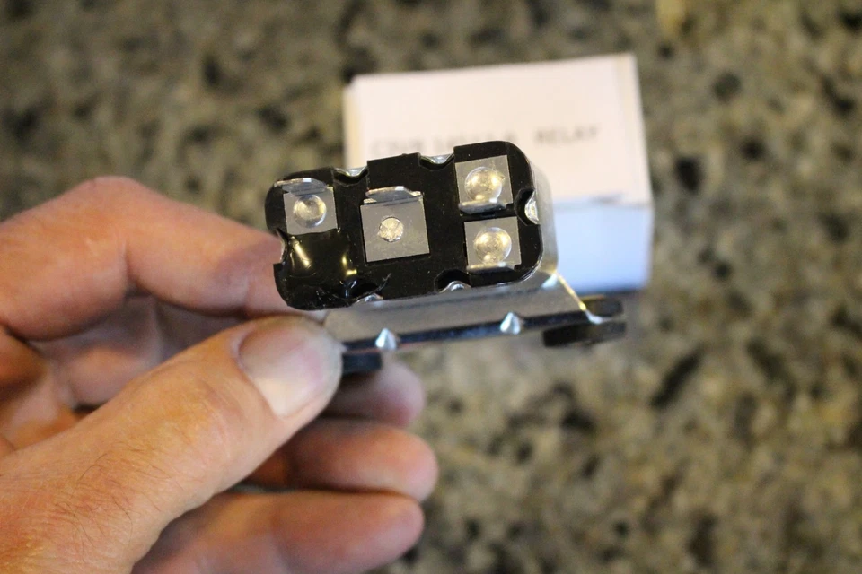 1963-1965 Lincoln Continental relé de janela C3VB-14512-B NOVO - Imagem 2 de 2