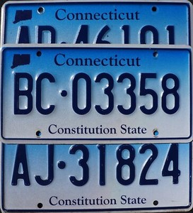 One Random CONNECTICUT LICENSE PLATE Constitution State Blue License Plate Tags