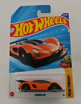 Hot Wheels 2025 Case J CZINGER 2C Peak Pursuit with FREE Protector