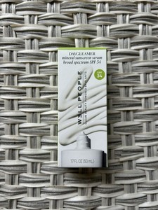 Well People Daygleamer Mineral Sunscreen Serum Broad Spectrum SPF 34