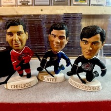 Chris Chelios Rookie Cards and Autograph Memorabilia Buying Guide 22