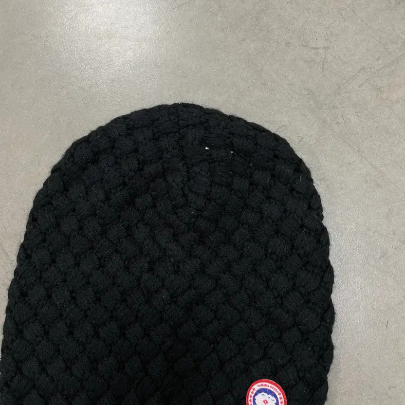 Canada Goose Beanie - One Size, Authentic, Lightly Used thumbnail 2