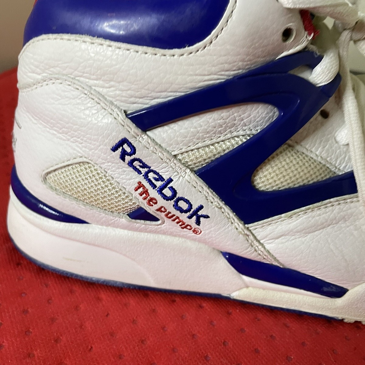 Reebok Pump Omni Lite J92856 Hexalite White Buzz/Blue Men’s Size 8.5 Dee Brown Reebok Pump Omni Lite Men 8 Shoe White Blue Limited Edition  main image 4