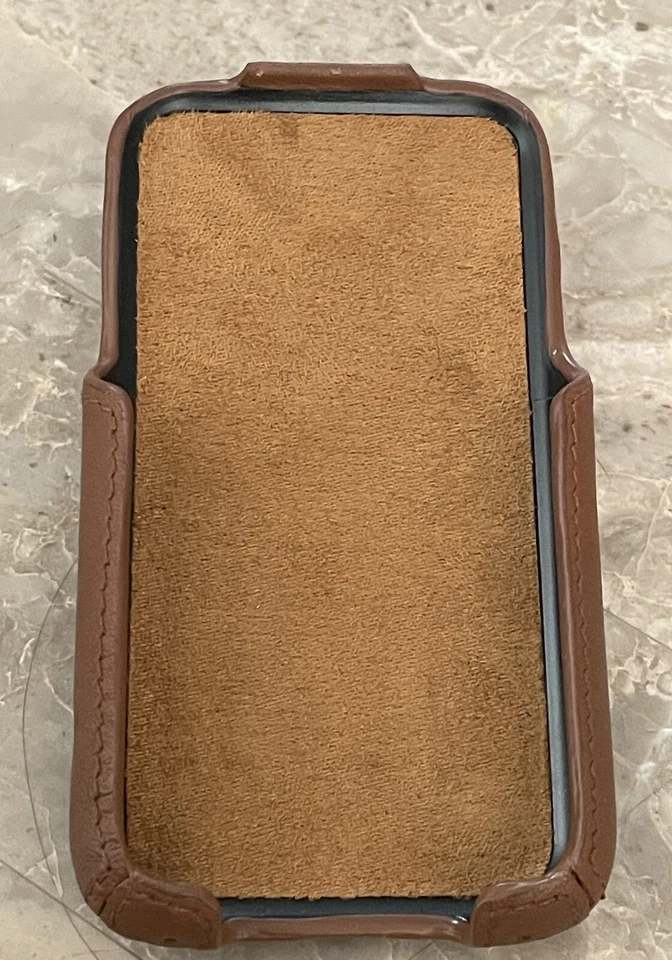 2 Funda Protectora de Cuero Moldeada con Clip para Cinturón para iPod-iPhone Touch 4 Foto 2 de 3