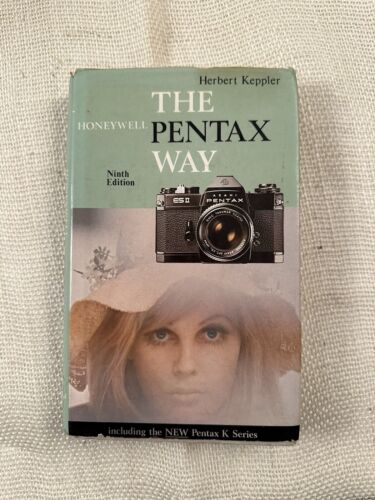 VTG Book Pentax The Pentax Way Honeywell 9th Ed Amphoto 1976 - Picture 1 of 16