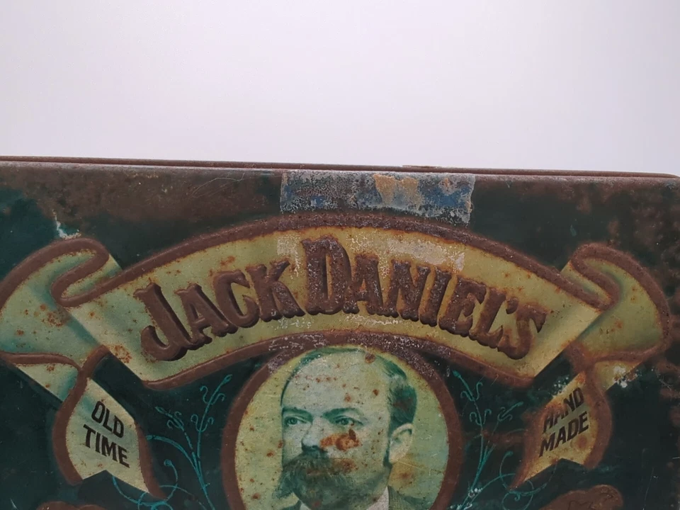 Jack Daniel’s 1904 Tennessee Whiskey Old No. 7 Tin Box Mansfield England - ST41 - Image 2 of 4