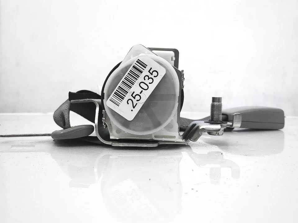 2013-2015 Honda Accord 2Nd Row Rear Center Middle Seat Belt Grey 04823-T2f-A00zb - Image 4 of 4