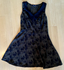 Forever 21 Green and Black Fit and Flare Dress with Collar Size Small