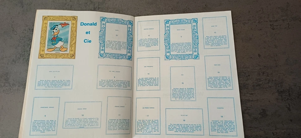 LE JOURNAL DE MICKEY DISNEY FANS - ALBUM VIGNETTES AUTOCOLLANTES - 1974 - - Photo 4/4