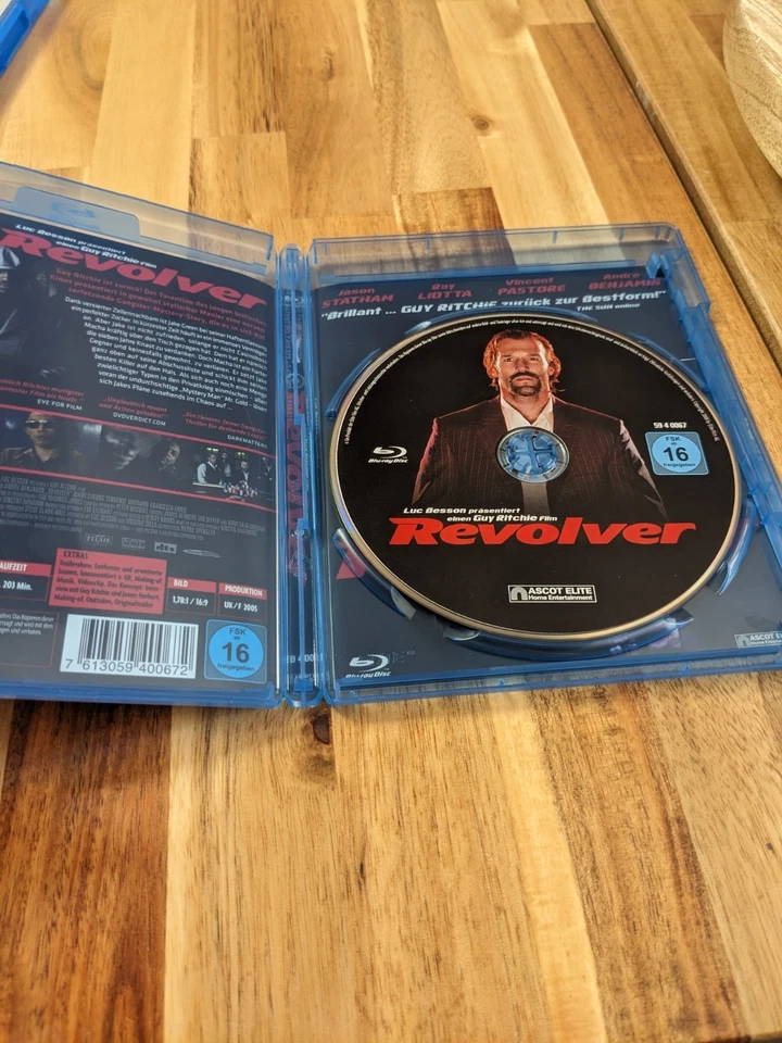 REVOLVER - BLU-RAY - Image 3 of 3