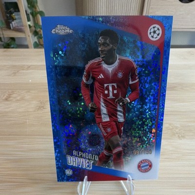 2025-26 Topps Chrome Alphonso Davies Bayern #90 Blue Mini Diamonds /150 CANADA