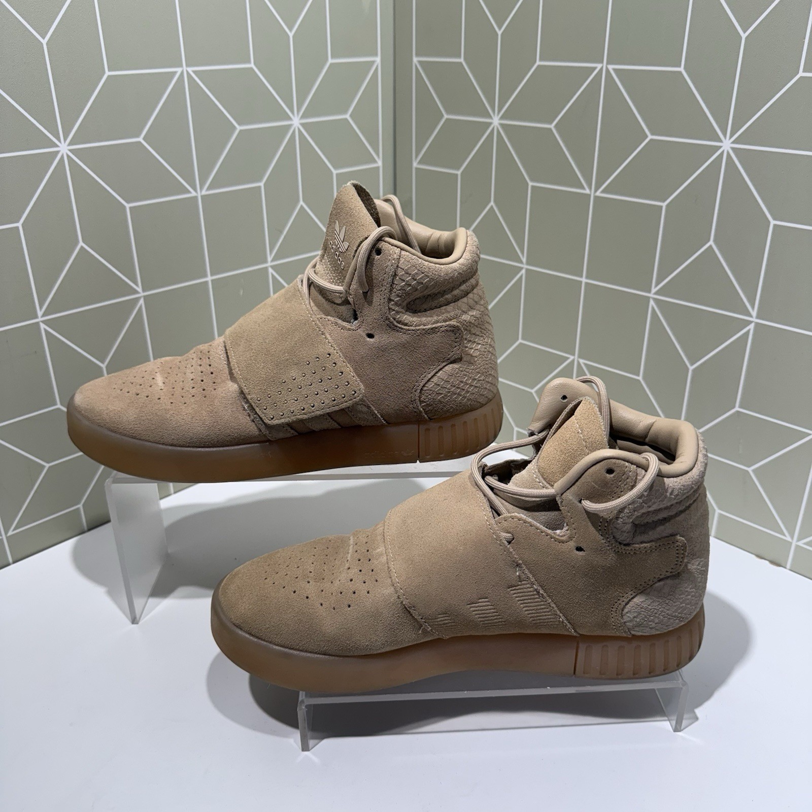 Adidas Tubular Invader Strap Khaki Size 5.5 Adidas Tubular Invader Strap Khaki Size 5.5