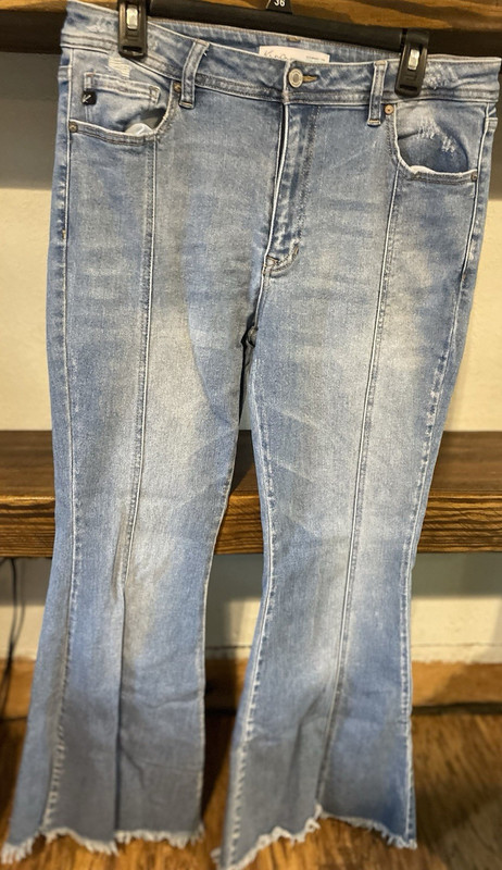 KanCan for Maurices Women’s Slim Fit Flare Blue Light Wash Stretch Jeans