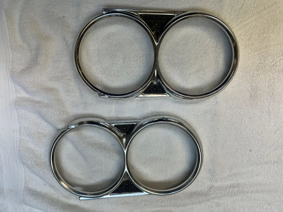 1962 1963 Pontiac Tempest faro bisel N.O.S. Foto 2 de 3