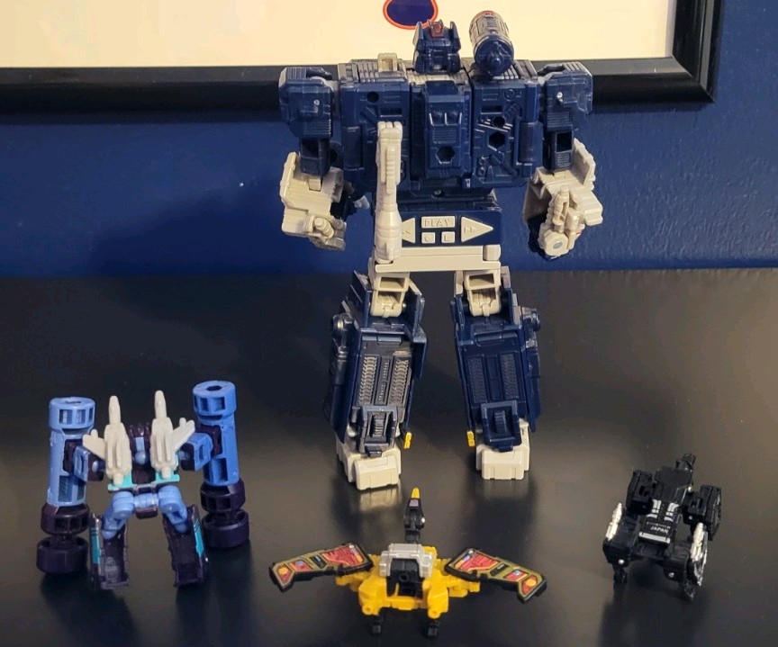 Transformers Legacy United Soundwave Rumble Ravage Buzzsaw NEW & MINT ...