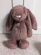 ぬいぐるみ  Medium Fudge Bunny Bashful Fudge Bunny - Small Jellycat | Jelly Journal