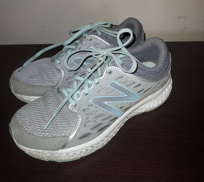 New BalanceWomens 420 V3  Sneakers 9B Lace Up Running Shoes Comfort Gray