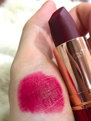 charlotte tilbury magic red