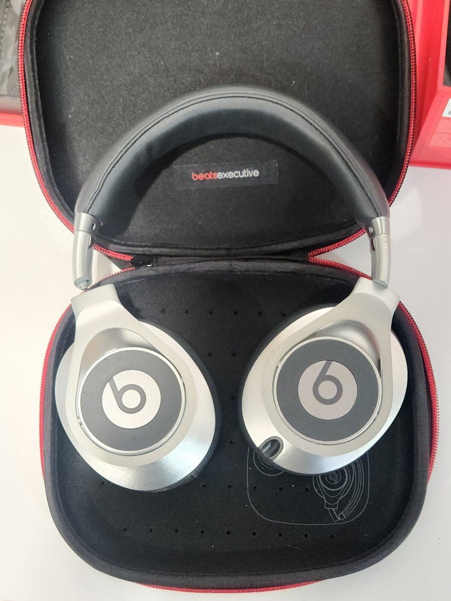 Beats by Dr Dre - 専用枠 Beats by Dr. Dre™ Studio™ (Red) Over-Ear Headphone at