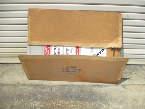 NOS Bosch Auto Service Menu Board #221387 Sign Gas Oil NEW 32" X 24" RARE - Picture 7 of 7