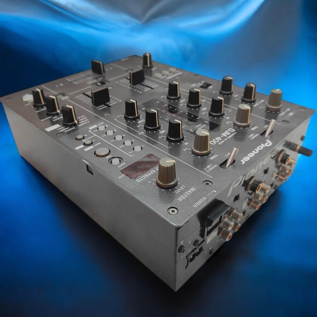 Pioneer DJ DJM-400 Black 2-channel Effects Audio Mixer Pioneer DJ DJM-400 Black 2-channel Effects Audio Mixer