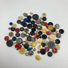Grandmother’s Vintage Buttons Lot 