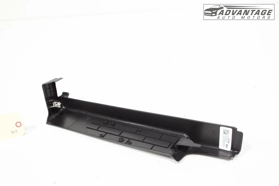 2015-2020 GMC YUKON FRONT RIGHT PASSENGER SEAT TRACK OUTER COVER TRIM PANEL OEM - Image 3 of 4