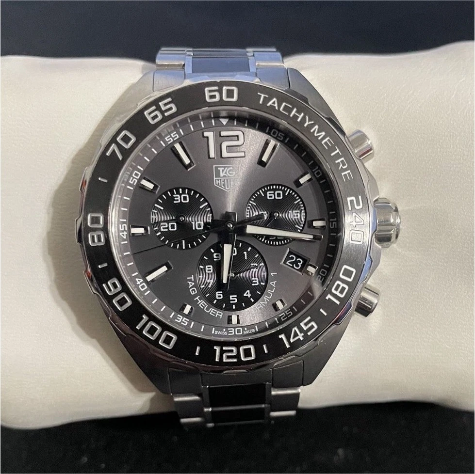 TAG Heuer Quartz 200 m (20 ATM) Water Resistance Wristwatches for