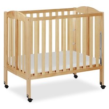 Dream On Me 3-in-1 Portable Folding Mini Crib, Natural - GreenGuard Gold  JPMA