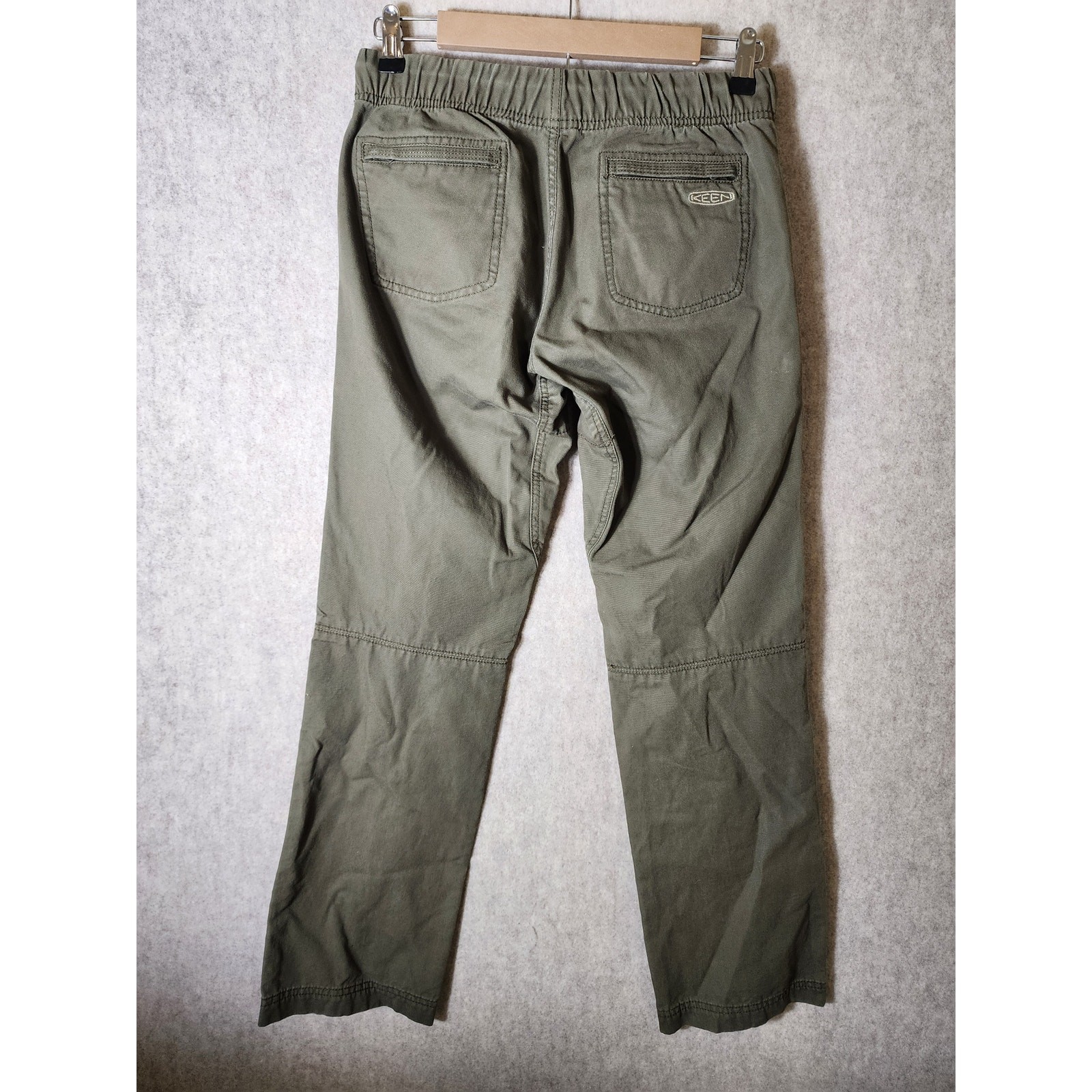Pantaloni outdoor attivi al ginocchio KEEN Green Slacker pesanti rinforzati taglia XS (28" vita)