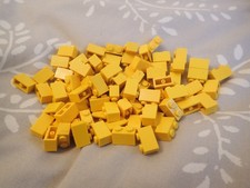 Lego Bricks 1 x 2 Ref 3004 in Yellow x 80pcs. Lot 2