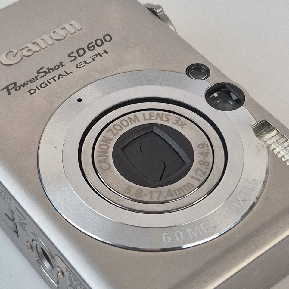 Canon PowerShot SD600 Digital ELPH Camera 6MP Silver w/ Charger Battery SD Card - Image 3 of 4