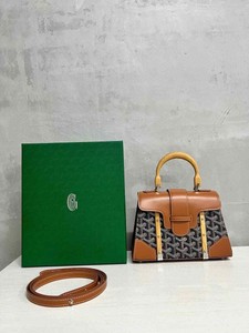 goyard saigon mini structured