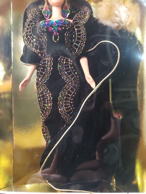 Barbis Classique Collection Midnight Gala 1995 Barbie Doll Mint