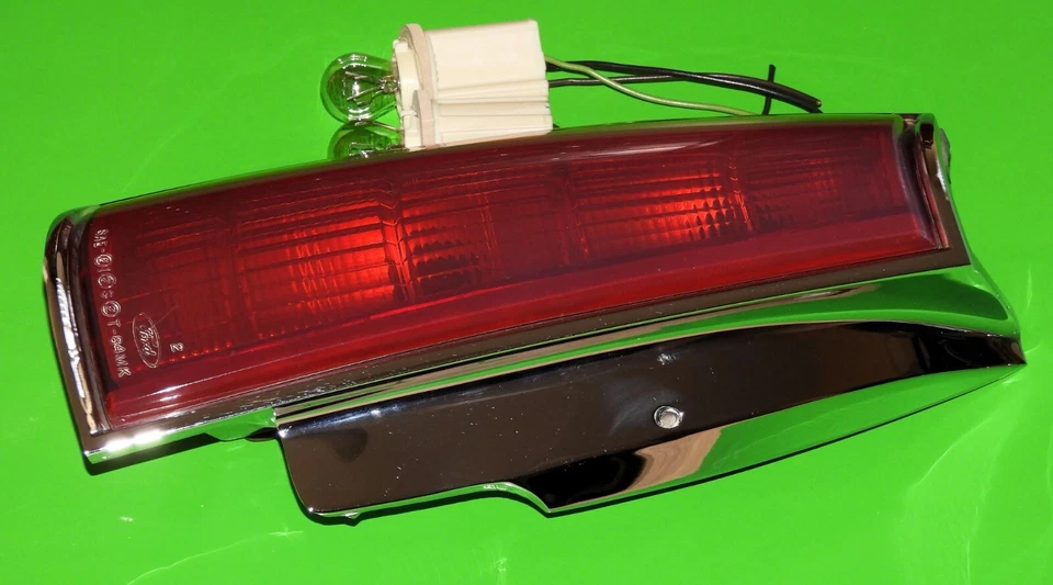 Conjunto de luz trasera Lincoln Mark VII 1984-92 OEM - IZQUIERDA - ¡MUY BONITO!! Foto 2 de 4