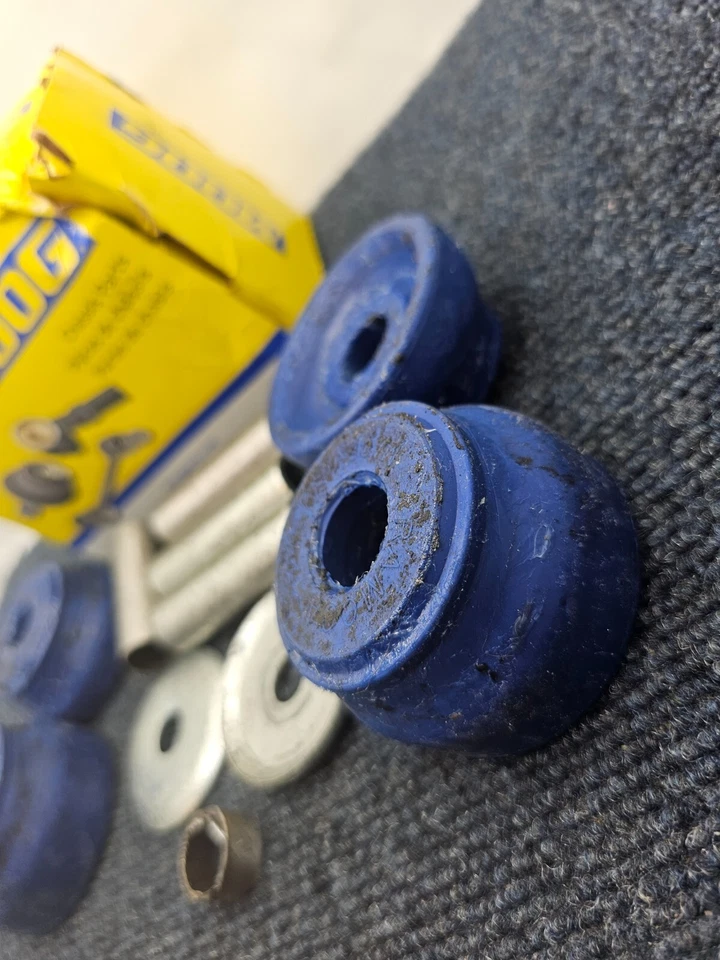 MOOG K9733 Buje de suspensión delantera al cuadro Barra de puntal para 96-99 Isuzu Oasis Foto 2 de 4