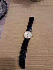 VINTAGE RARE BEAUTIFUL GOLD PLATED LADIES QUARTZ  "FESTINA" WATCH #8837 (Db)