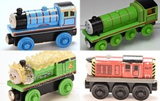 Thomas the Tank Engine  Friends Wooden Magnetic Push Along - YOU CHOOSE 