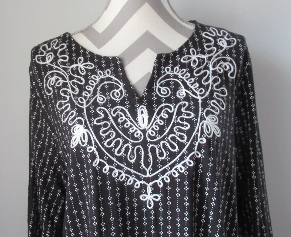 Top CROFT & BARROW 4368 Mujer Cuello en V Negro Blanco Bordado Floral 3/4 Slv XXL Foto 2 de 4