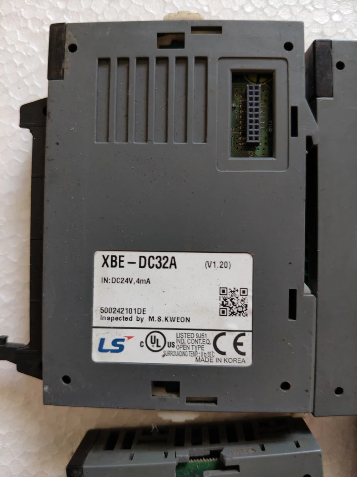 LS ELECTRIC MODULE XBE-DC32A, XBE-TN16A, XBE-TN16A, XBF-DV04A LOT OF 4 PCS - Image 3 of 4