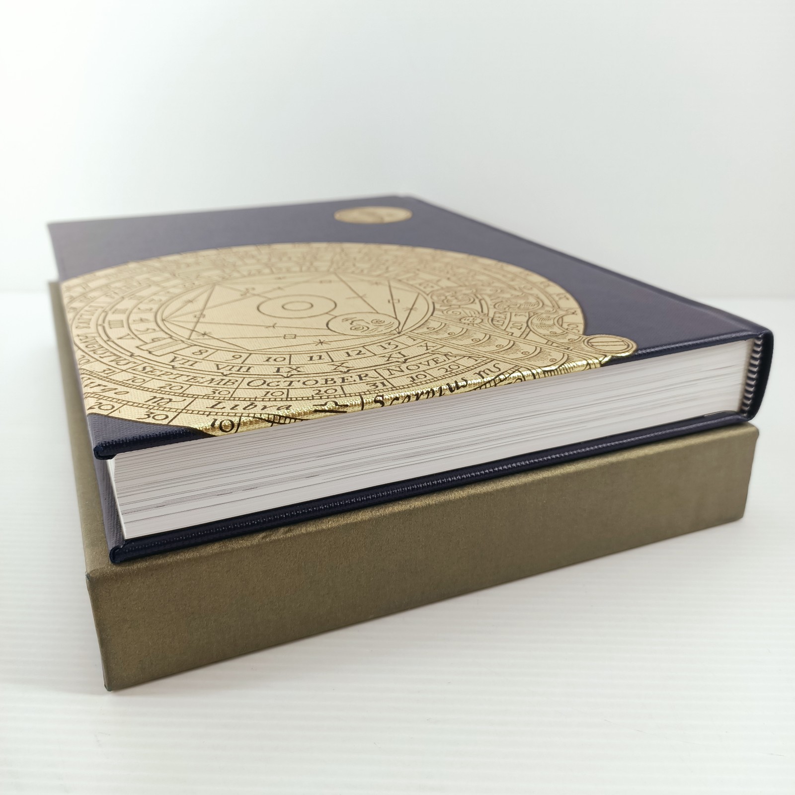 The Folio Book of Days Robert Hulliston Folio Society 2002 Hardcover Slipcase image 4
