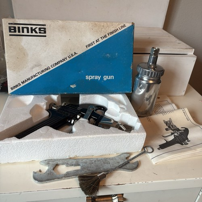 #ad BINKS MODEL 18 Pressure Paint Spray Gun amp; Wrench Brush Instructions PLUS BONUS $195.00