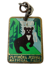 VINTAGE NACIONALNI PARK / PLITVICKA JEZENA NATIONAL PARK SOUVENIR KEYCHAIN