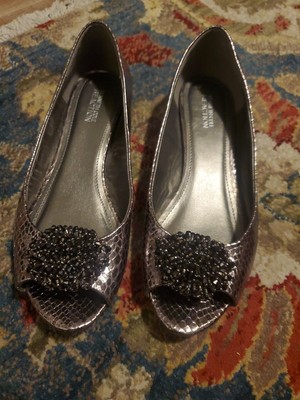 New Kenneth Cole Reaction 8.5 Open Toe Ballet Flats Metallic Silver Beaded Tops