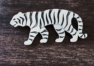 Retired James Avery TIGER Brooch Pin NEAT Piece! 16.8 Grams ~ Comes with JA Box!