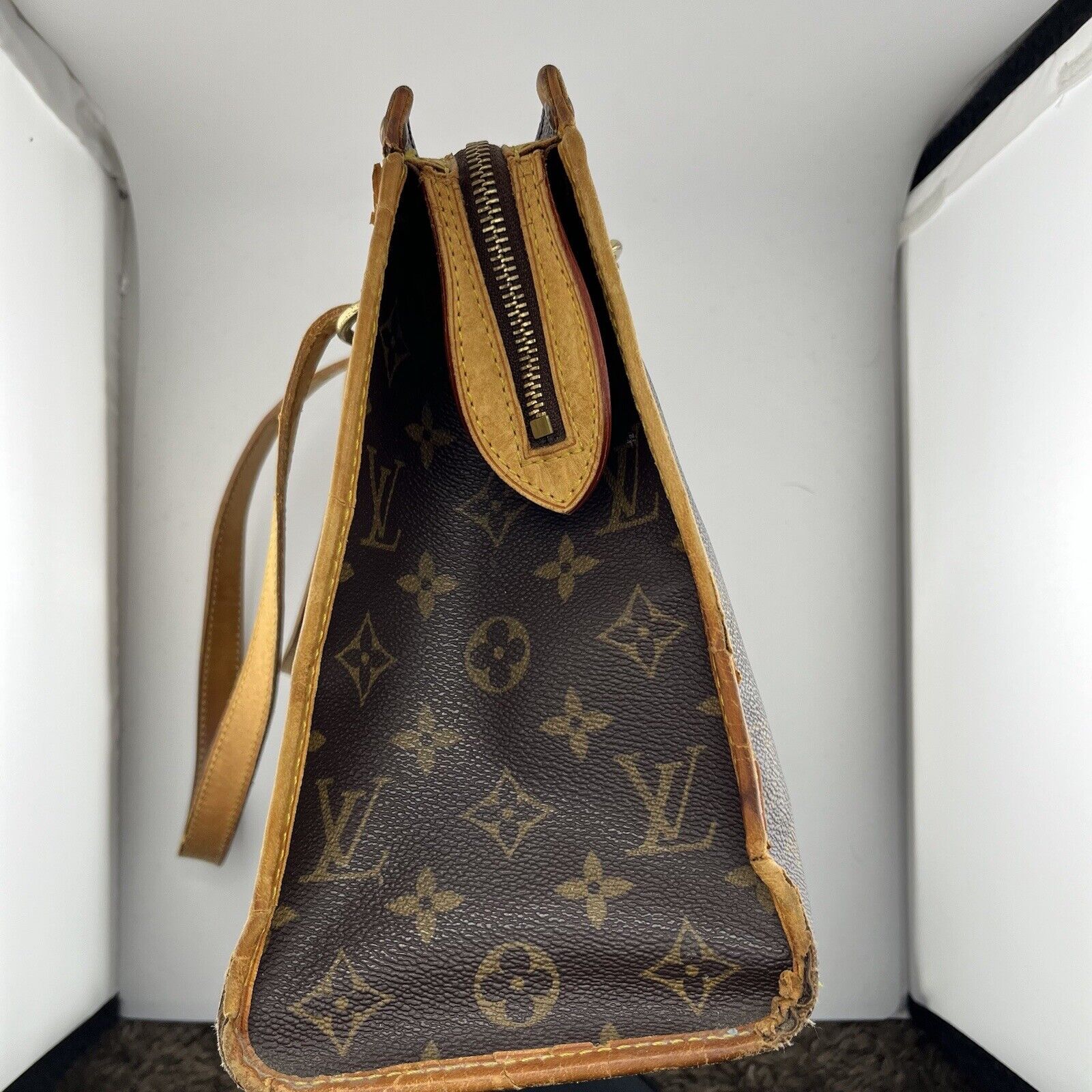 Louis Vuitton Popincourt Rare Monogram Tote Bag *… - image 22